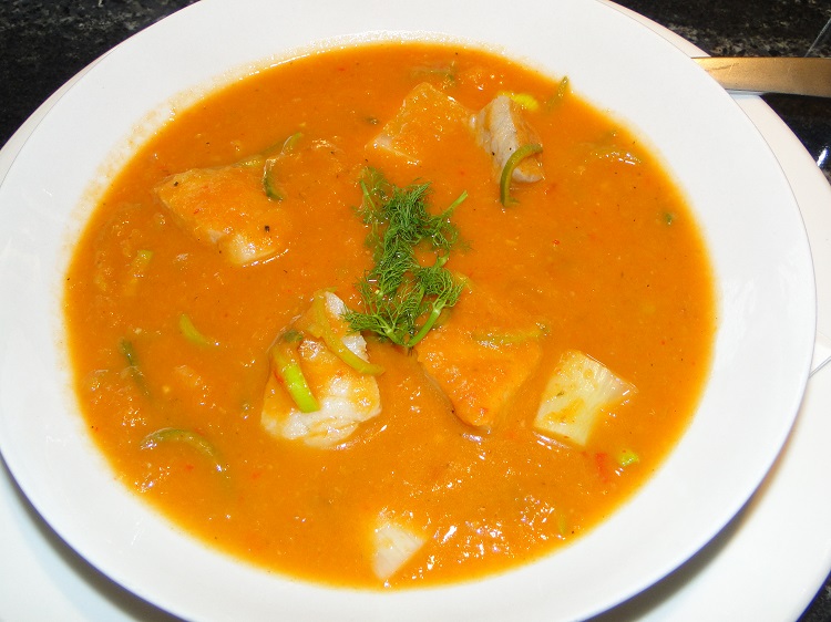 Fiskesuppe med tomat